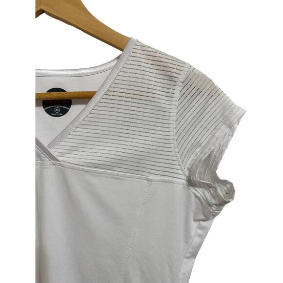 Bolle Womens Back Button White V-Neck Athletic‎ Top Size M - Picture 2 of 5